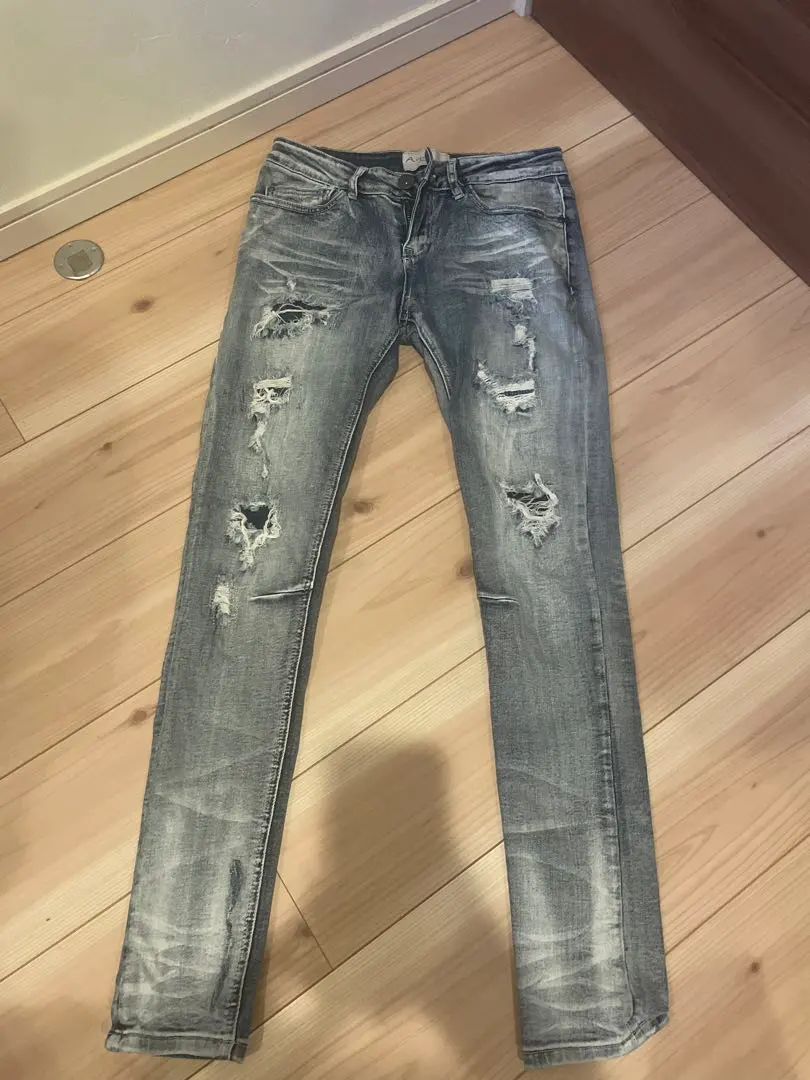 Thumbnail of 【Ships Today】Distressed Denim Jeans Skinny