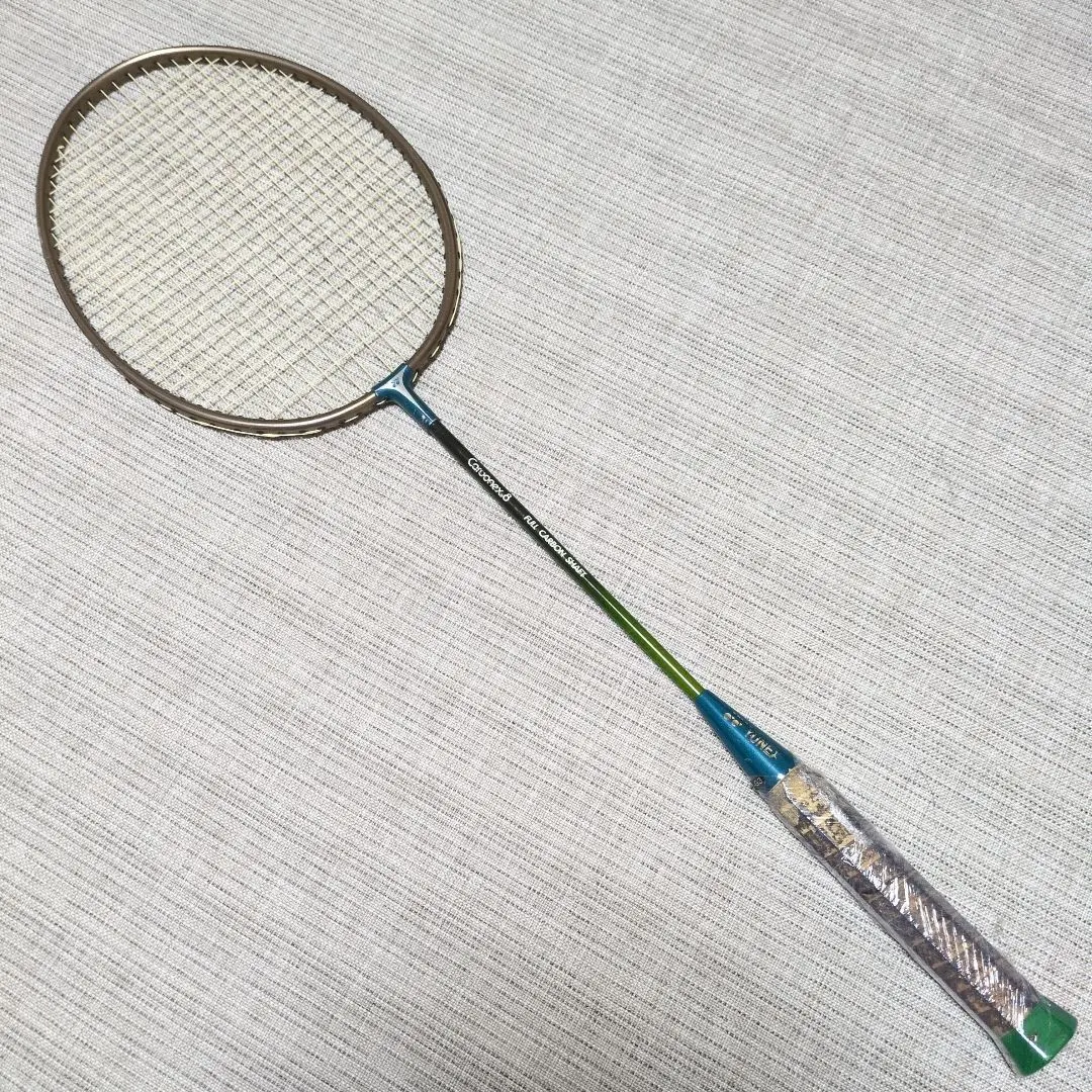 ❇️ヨネックスバドミントン　カーボネックス２本セット　CARBONEX 23　８ YONEX ヨネックス カーボネックス 12S バドミントン ラケット
