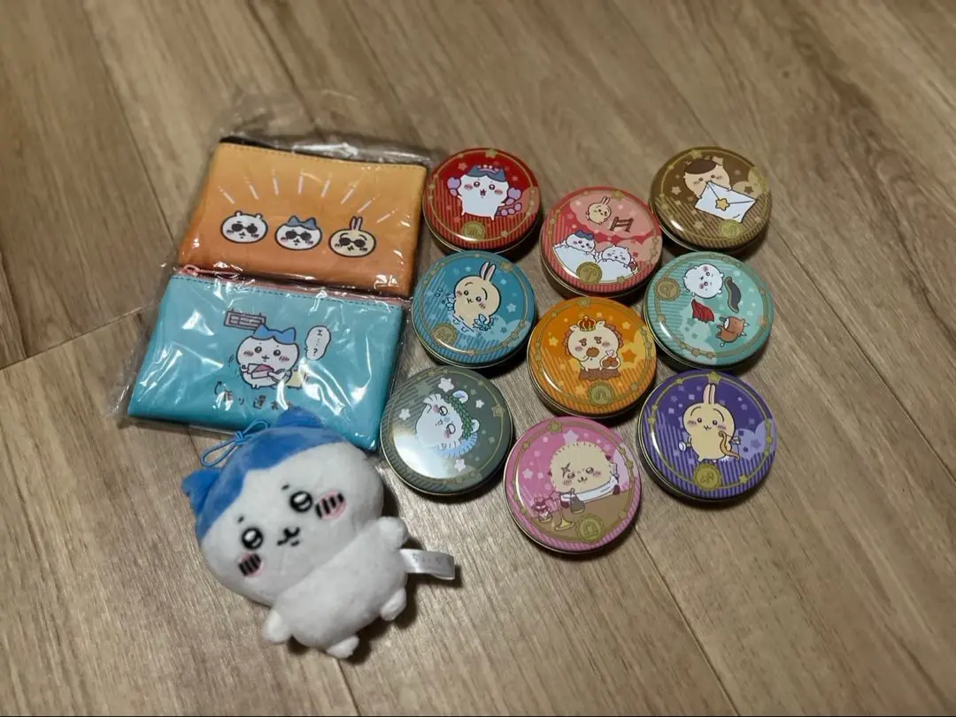 Thumbnail of Chikawa Tourist Attraction 2-Piece Pouch Prize Plushie Petit Can Hachiware Constellation