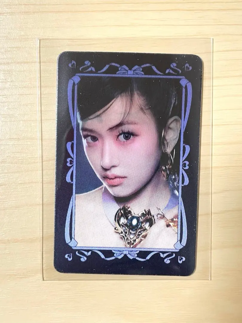 IVE (艾芙) SWITCH ON ver. 變形卡 俞真 的縮圖