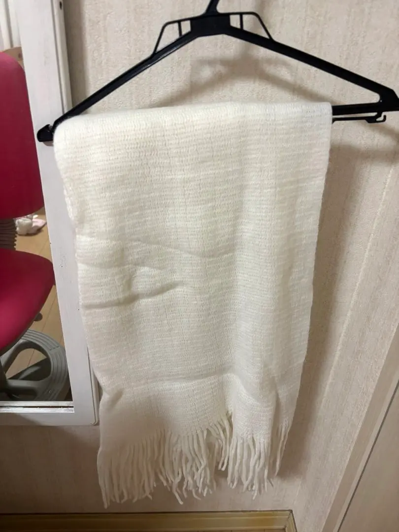 白色圍巾，帶流蘇 的縮圖