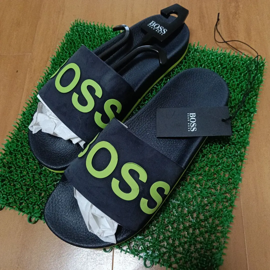HUGO BOSS ロゴスライドサンダル　ブラック&グリーン HUGO - スライドサンダル ロゴストラップ - ブラック