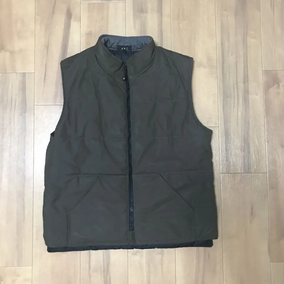 A.P.C. × carhartt コラボ　ダウンベスト ブラック Carhartt ブラックベスト 2XL Tall V01BLK - メルカリ