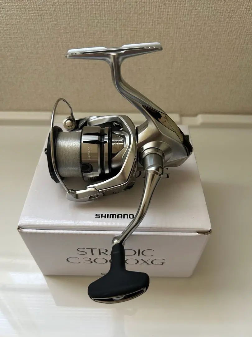 SHIMANO - 【新品未使用】19 ストラディック C3000XG シマノ19ストラディック C3000XG（19ストラディックc3000xg