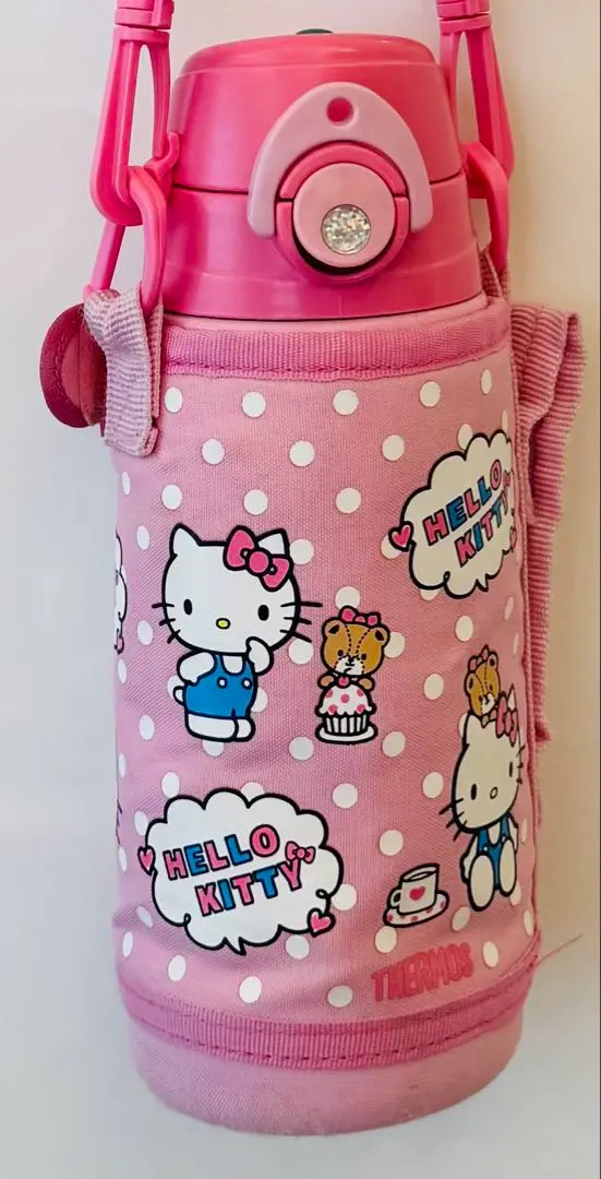 saab♡　新品・未使用！　サーモス　ハローキティ　水筒　サンリオ　800 送料込！ 新品・未使用！ サーモス ハローキティ 水筒 サンリオ
