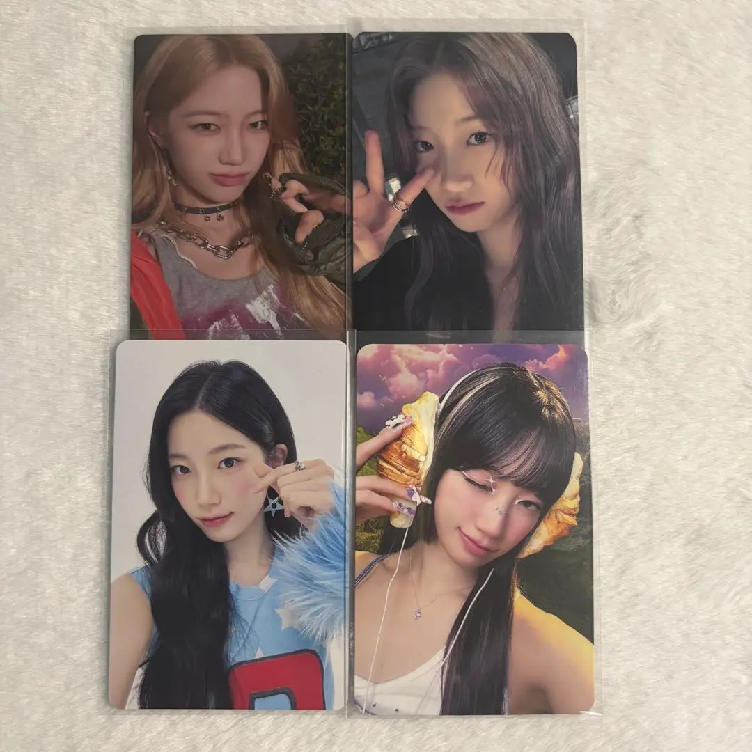 Thumbnail of LE SSERAFIM Kazuha trading card set