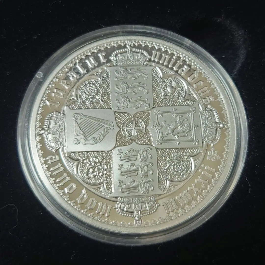 ヴィクトリア ゴチッククラウン 銀貨【銀貨保証】アンティーク M2411869 イギリス1847年ビクトリアヴィクトリア ゴチックゴシック