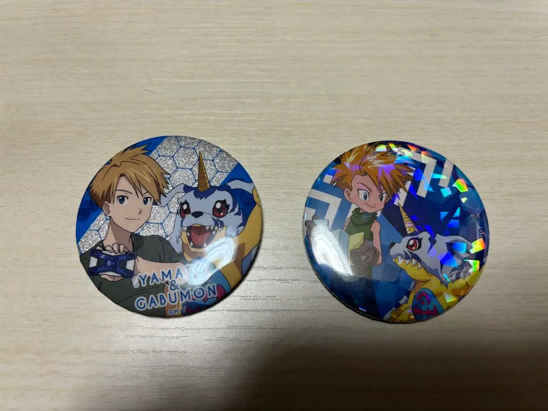 デジモンアドベンチャー　LAST　EVOLUTION-絆-缶バッジ 太一 デジモンアドベンチャー - 描き下ろし 25th Anniversary ver