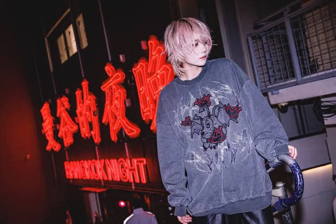 AVAM × REFLEM コラボロングTシャツ REFLEM - REFLEM レフレム AVAM 限定 2WAY ロゴ Tシャツ