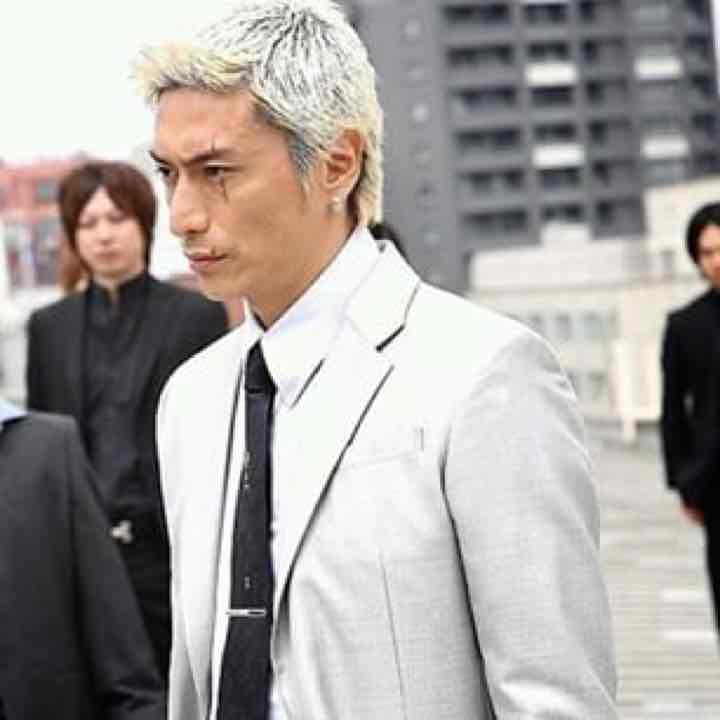 LOUIS VUITTON ルイヴィトン デニム 40 カラビナ ボタンフライ - メルカリ 