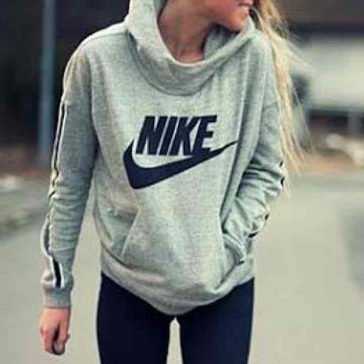 値下げ11,999円→10,999円☆トミーヒルフィガースーツ 110cm by メルカリ 