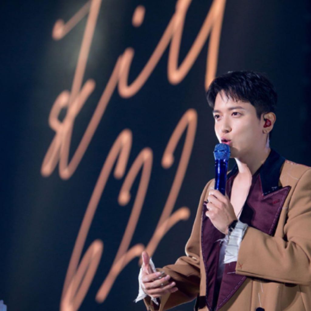 CNBLUE公式ペンラセット❤️新品未開封❤️ヨンファ - メルカリ