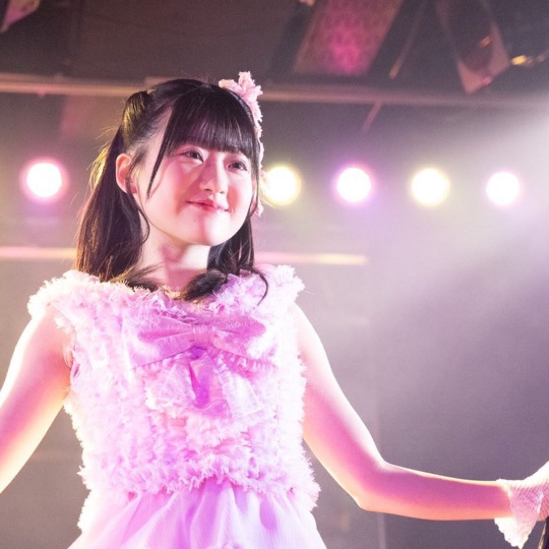 AKB48 佐藤綺星 AKB48調査隊 キャンペーン生写真 直筆サイン入り by  