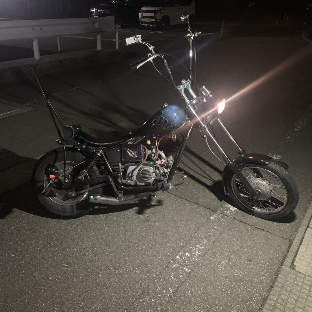 ジャズ50 グレー バイクタンク フレイムデザイン バイクカスタム】ジャズ50のハーレーダビッドソンFXDWG計画