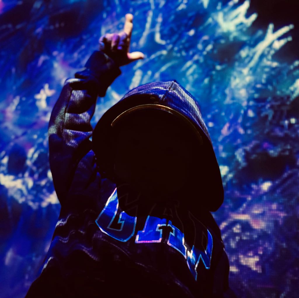 DIR EN GREY 25周年shinyaデザインアクリルスタンド セット by メルカリ