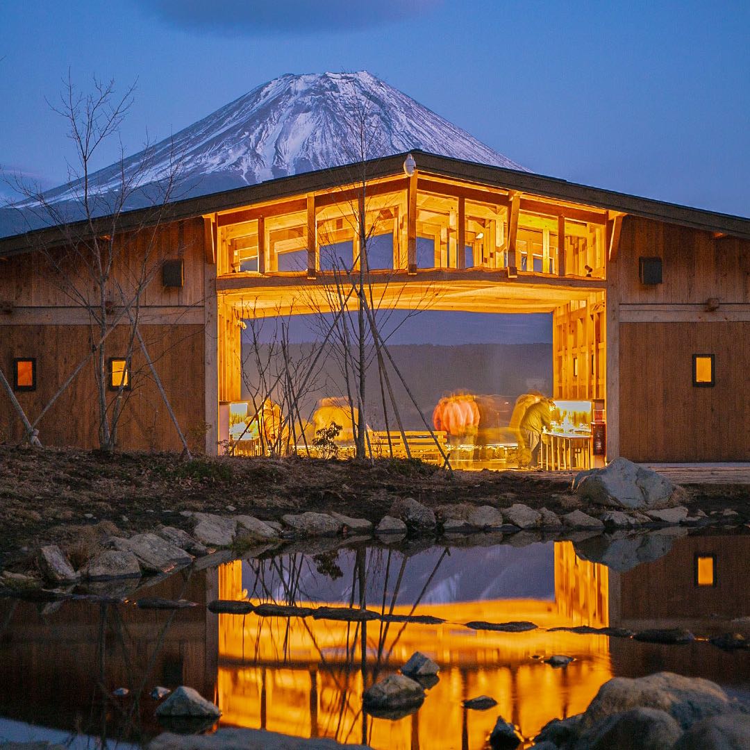 最終値下げ【高額クリーニング済み】カマボコテント2 ブラック  