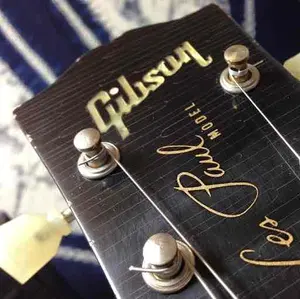 Sire M5 Ash-5NT エレキベース 専用ケース付 軽量 - メルカリ