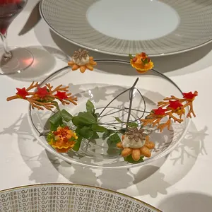 LILY BROWN 3wayチュールペプラムビスチェ - メルカリ