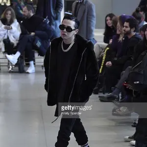 KITH ニット フルジップ M ダークグリーン BTSジョングク着用完売品