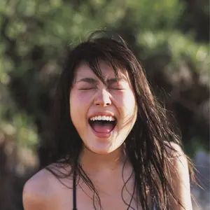 有村架純　直筆サイン入り生写真　 藤原令子　小篠恵奈 有村架純 直筆サイン入り生写真 藤原令子 小篠恵奈 - メルカリ