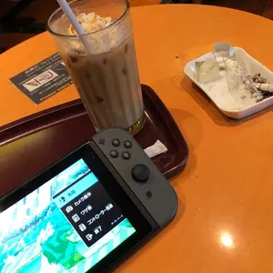 ヒグチアイ カギノヤマ サイン入り - メルカリ