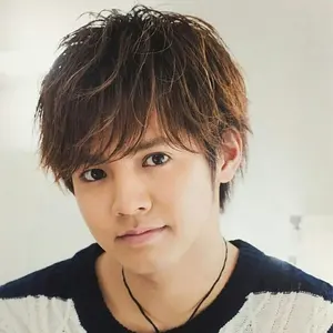 勝浦真帆 初優勝記念Tシャツ - メルカリ