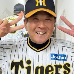 阪神 タイガース ユニフォーム 石井大智 #69 Sサイズ - メルカリ