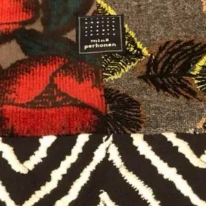 新品タグ付 ミナペルホネン タンバリン ブランケット ひざ掛け 赤