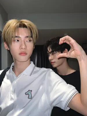 your sky ゆあすか ポストカードセット teeteepor - メルカリ