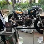 GB350/S アルミタンク風ステンレスコート塗装 - メルカリ