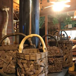 山葡萄の蔓　Ｂ級品720g 手作業で丁寧に編まれた山葡萄の蔓かごバッグ（かごバッグ