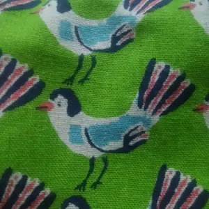 シュヴァルムの白糸刺繍 雄鶏社 - メルカリ