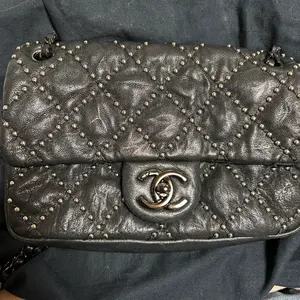 メル様専用は他の方入札できませんシャネル飛行機からキャンパスバッグ