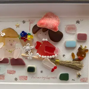 シーグラスアート　strawberry farm crescent ♪ シーグラスアート strawberry farm crescent ♪ - メルカリ