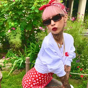 新品 FR2梅Tシャツ 白 FR2 梅 クロムハーツ L ピンク - メルカリ