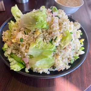 プラダ キーホルダー 汽車 蒸気機関車 - メルカリ