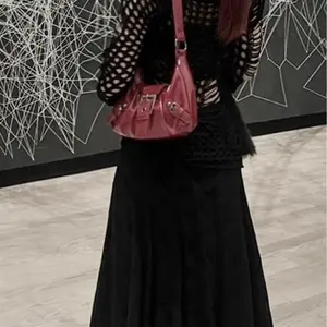 【新品】ルシファー ２点セット＊ファンキャップ＊ショルダーバッグ＊ディズニー 新品】ルシファー 2点セット＊ファンキャップ＊ショルダー