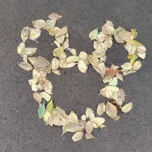 お供え花 仏花 造花 百合、クレマチス、ダリア お花のみ 1対（2束 