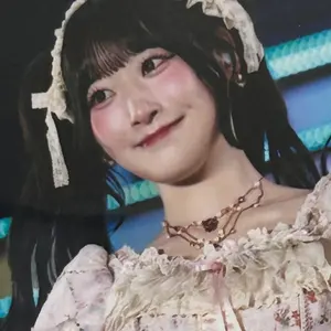 最終価格【稀少】前田敦子 元AKB 直筆 サイン シリアル入り - メルカリ