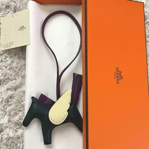 新品未使用！pm B刻印 エルメスチャーム 超レア - メルカリ