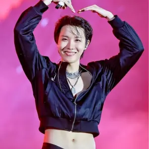 jhope bts ホソク　ホビ　us アメリカ限定 jhope bts ホソク ホビ us アメリカ限定 - メルカリ