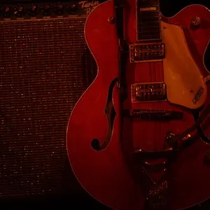 週末価格】美品 ハルシュタット アップライトベース 弓、チューナー付