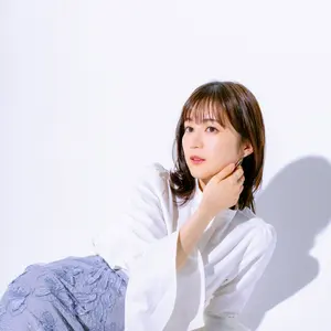 さ*ん様 BBM2025 MAI&MIRAI 直筆サイン入りチェキ チアドラゴン