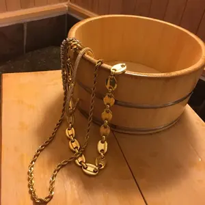 バロックスタイル 壁掛け鏡 ダークブルーと金 約40cm x 25cm - メルカリ