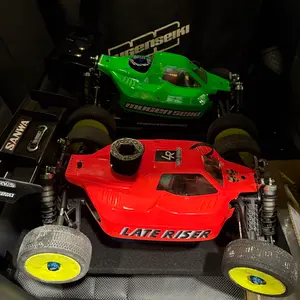 k*1様 Team Bomber TB-AK12X 1/12スケールレーシングカ - メルカリ