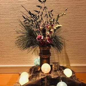 美品✨アンティーク調 カメオ付きハンドミラー - メルカリ