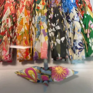 千羽鶴完成品(ミニ千羽鶴)ケース？入り - メルカリ