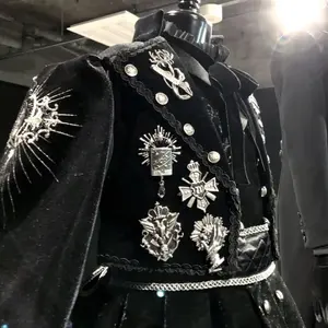花群冬芽 缶バッジセット - メルカリ