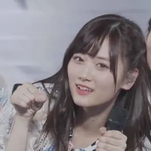 CMNOW 浜辺美波 サインチェキ - メルカリ