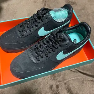 定価9.4万 新品未使用 TFW49 ダウンジャケット ブルー XL ゴルフ